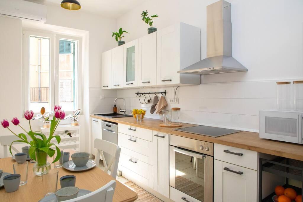 Brand New City Center Apartment Nostalgija Split Eksteriør bilde