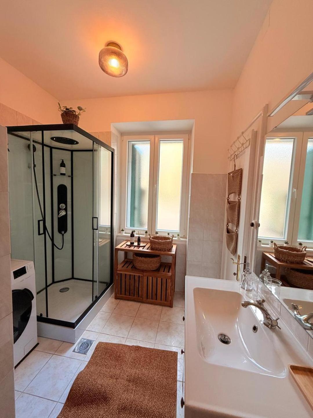 Brand New City Center Apartment Nostalgija Split Eksteriør bilde